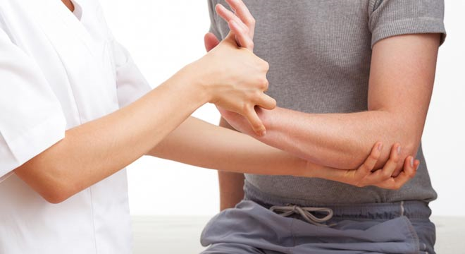 چرا تعویض کامل مفصل آرنج انجام می شود؟